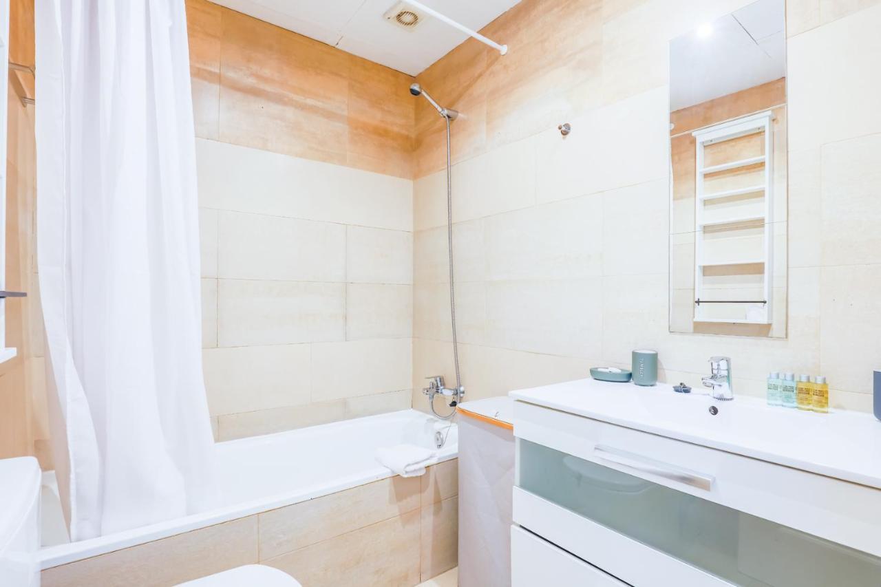 Bright Modern - 2Bedrooms 2Baths -Cuatro Caminos มาดริด ภายนอก รูปภาพ